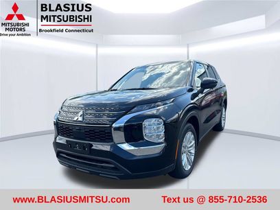 Used 2025 Mitsubishi Outlander ES