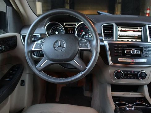 Used 2015 Mercedes-Benz ML 250 BlueTEC 4MATIC image 19