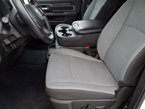 Used 2024 RAM 2500 Big Horn w/ Bed Utility Group image 18