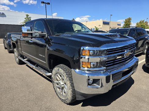 Used 2018 Chevrolet Silverado 2500 LTZ w/ Duramax Plus Package AWD/4WD image 16