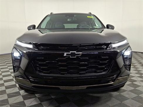 Used 2025 Chevrolet Trax ACTIV w/ Driver Confidence Package image 5