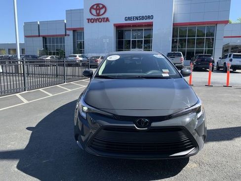 Used 2026 Toyota Corolla LE image 3