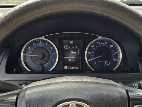 Used 2016 Toyota Camry LE FWD image 24