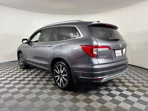 Certified 2022 Honda Pilot Touring image 3