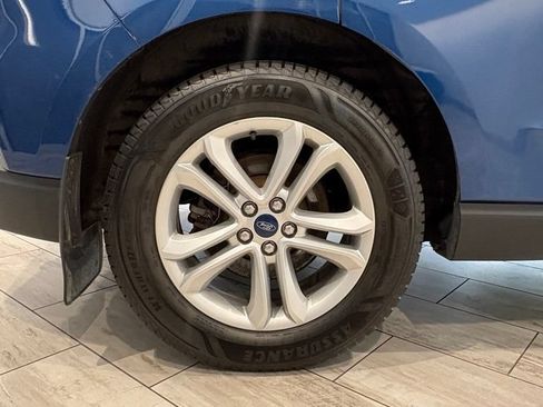 Used 2020 Ford Edge SEL w/ Cold Weather Package AWD/4WD image 8