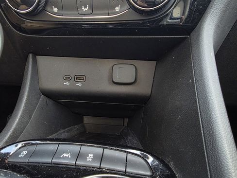 Used 2025 Buick Encore GX Sport Touring w/ Comfort Package image 18