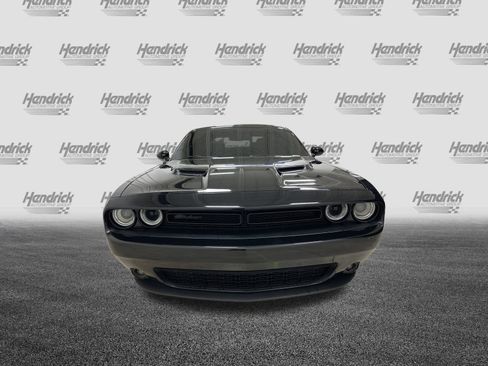 Used 2023 Dodge Challenger SXT w/ Plus Package image 3