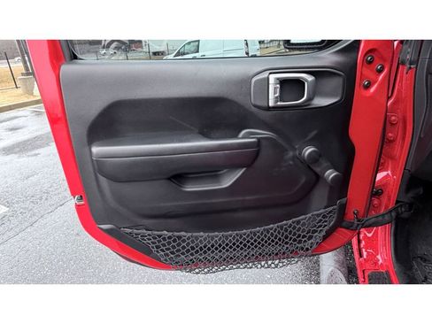 Used 2018 Jeep Wrangler Sport image 21