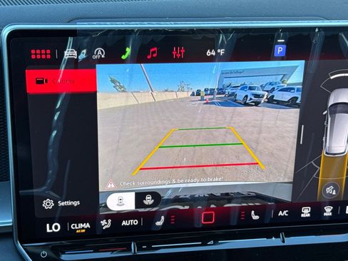 New 2026 Volkswagen Tiguan SE image 19