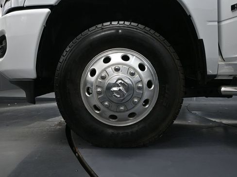 Used 2024 RAM 3500 Laramie AWD/4WD image 20