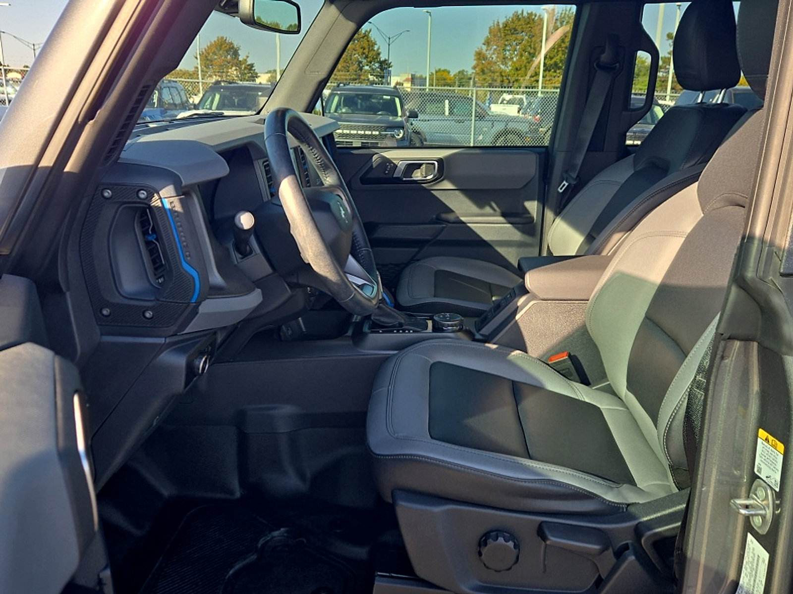 Used 2024 Ford Bronco Black Diamond AWD/4WD image 11