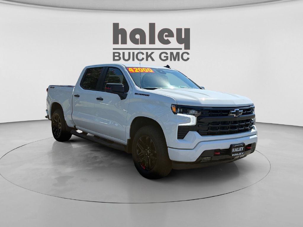 Used 2024 Chevrolet Silverado 1500 RST w/ Redline Edition AWD/4WD image 7