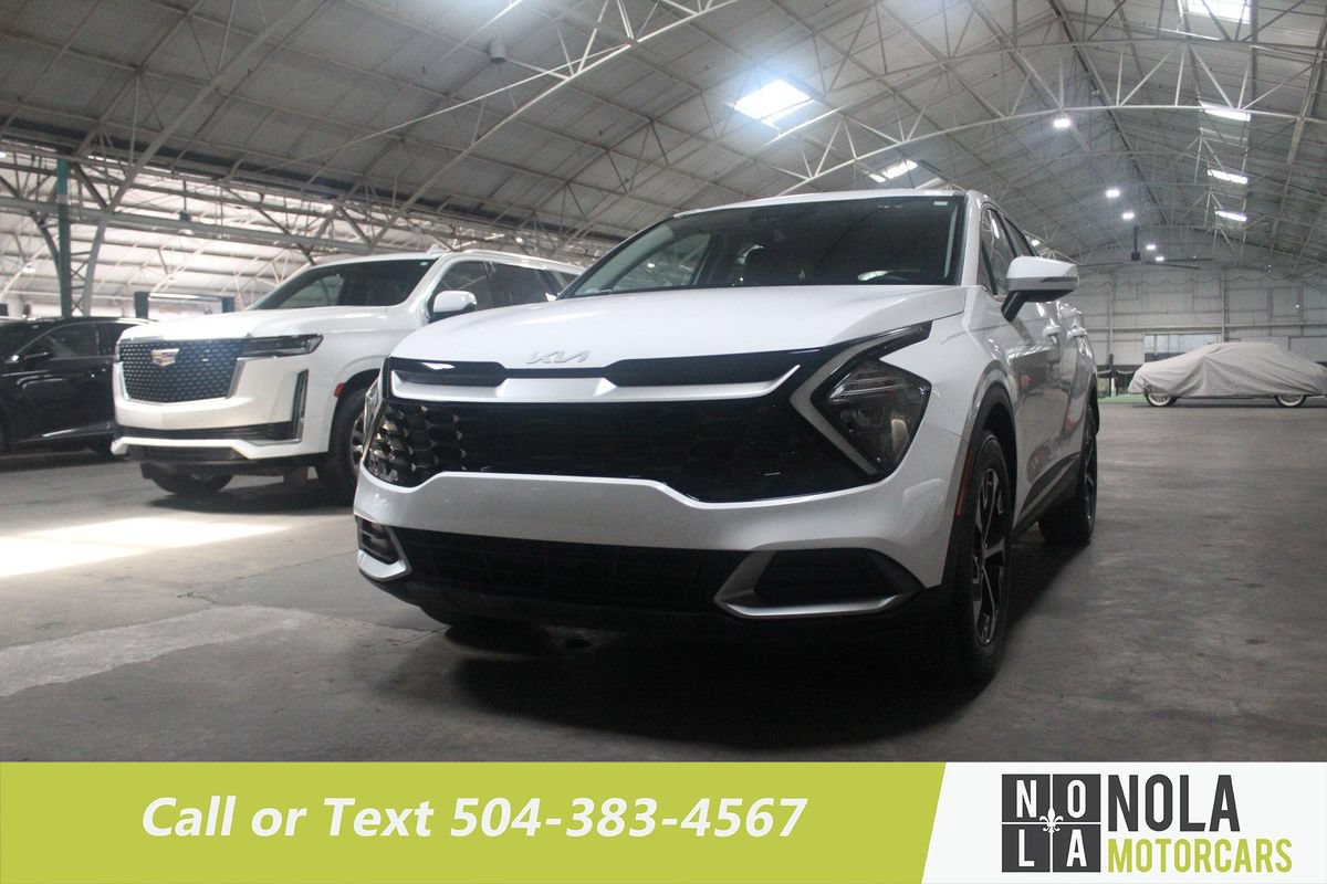 Used 2023 Kia Sportage EX FWD image 3