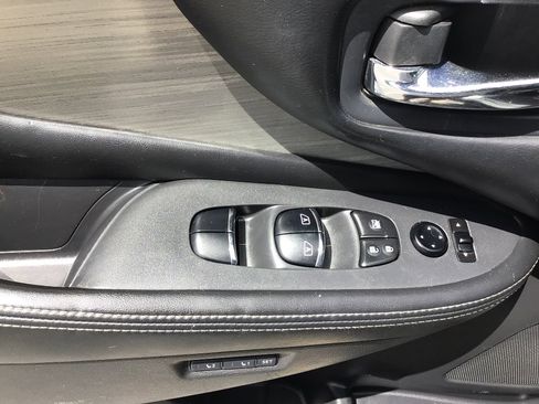 Used 2015 Nissan Murano SL w/ SL Technology Package AWD/4WD image 5