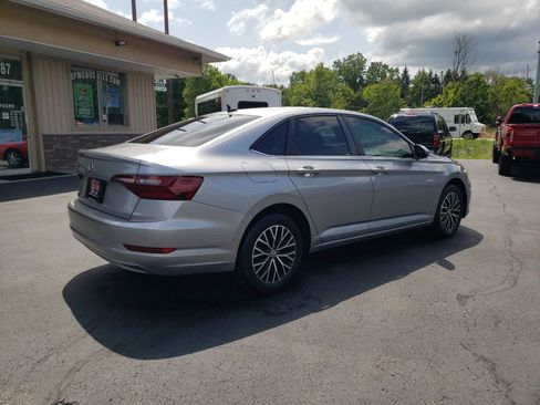 Used 2021 Volkswagen Jetta SE w/ SE Cold Weather Package FWD image 7