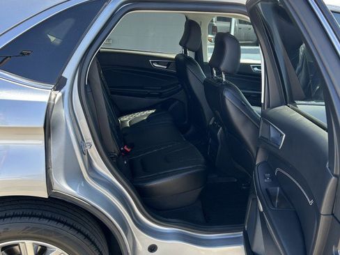 Used 2023 Ford Edge Titanium AWD/4WD image 19