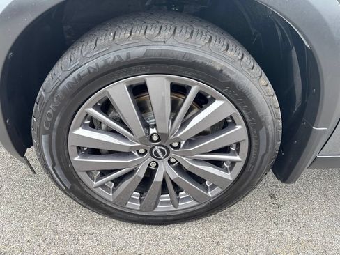 Certified 2023 Nissan Pathfinder SL w/ SL Premium Package AWD/4WD image 11