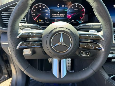 New 2026 Mercedes-Benz GLS 450 4MATIC image 23