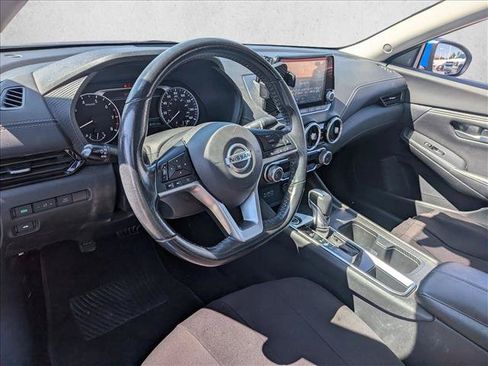 Used 2022 Nissan Sentra SV FWD image 9