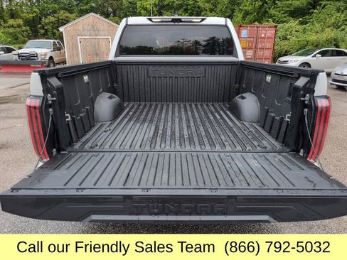 Used 2024 Toyota Tundra Limited AWD/4WD image 24