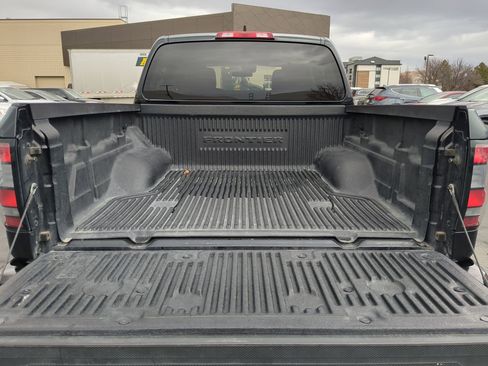 Used 2024 Nissan Frontier SV image 30