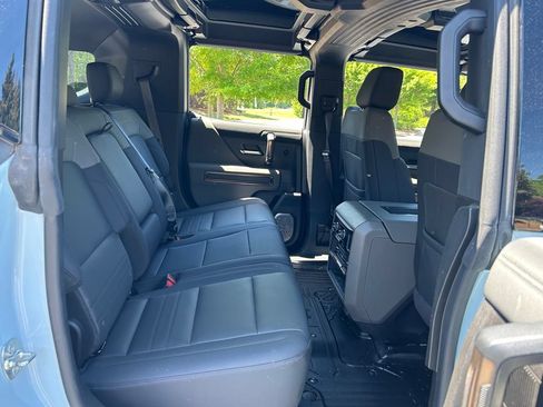 Used 2025 GMC Hummer EV 3X w/ LPO, Sport Package AWD/4WD image 49