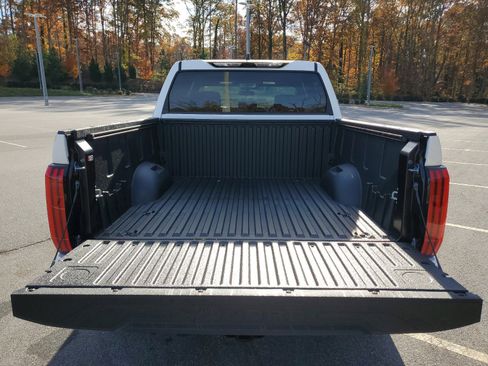 New 2025 Toyota Tundra SR5 image 9