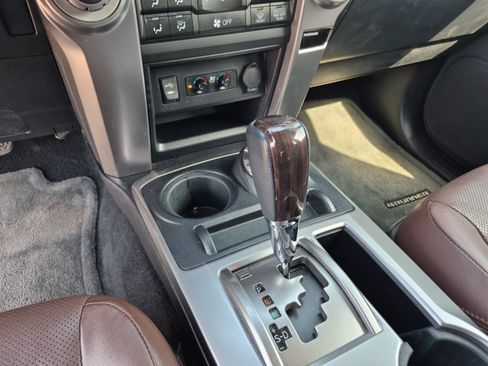 Used 2015 Toyota 4Runner Limited AWD/4WD image 12