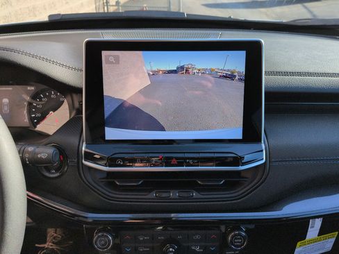 New 2026 Jeep Compass Limited image 16