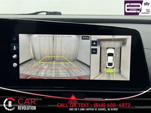 Used 2024 Hyundai Elantra Limited FWD image 30