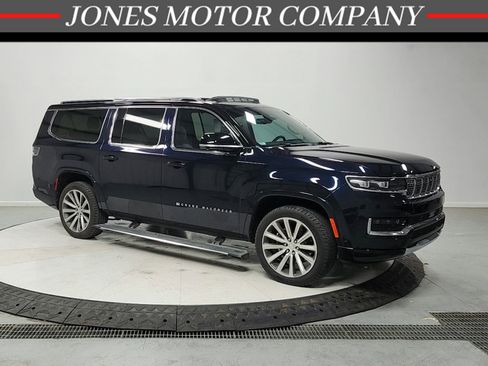 Used 2023 Jeep Grand Wagoneer L Series II w/ Convenience Group III AWD/4WD image 1