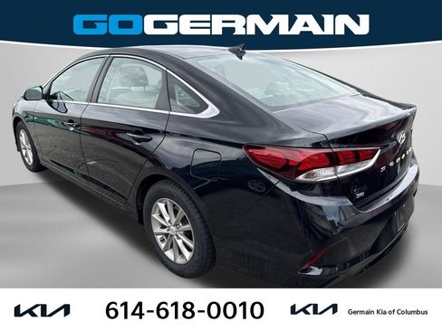 Used 2018 Hyundai Sonata SE FWD image 2