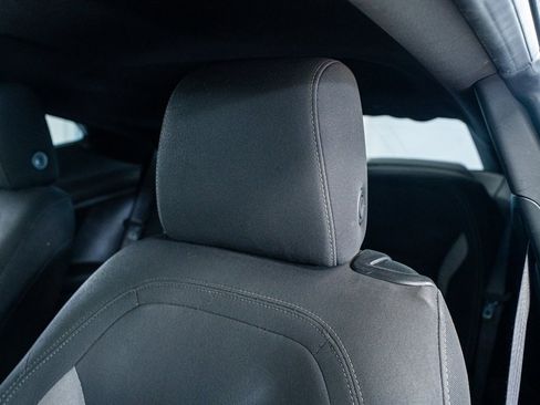 Used 2022 Chevrolet Camaro LT image 37