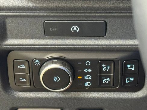 Used 2025 Ford F150 Raptor AWD/4WD image 36