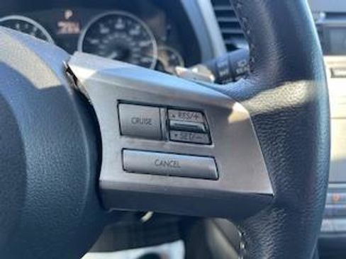 Used 2011 Subaru Outback 2.5i Limited w/ PWR Moonroof Pkg image 28