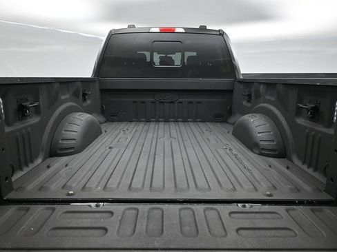 Used 2022 Ford F250 Lariat w/ Black Appearance Package AWD/4WD image 20
