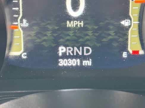 Used 2024 Jeep Wrangler Sahara image 25