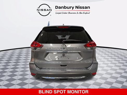Used 2019 Nissan Rogue SL w/ Premium Package AWD/4WD image 4
