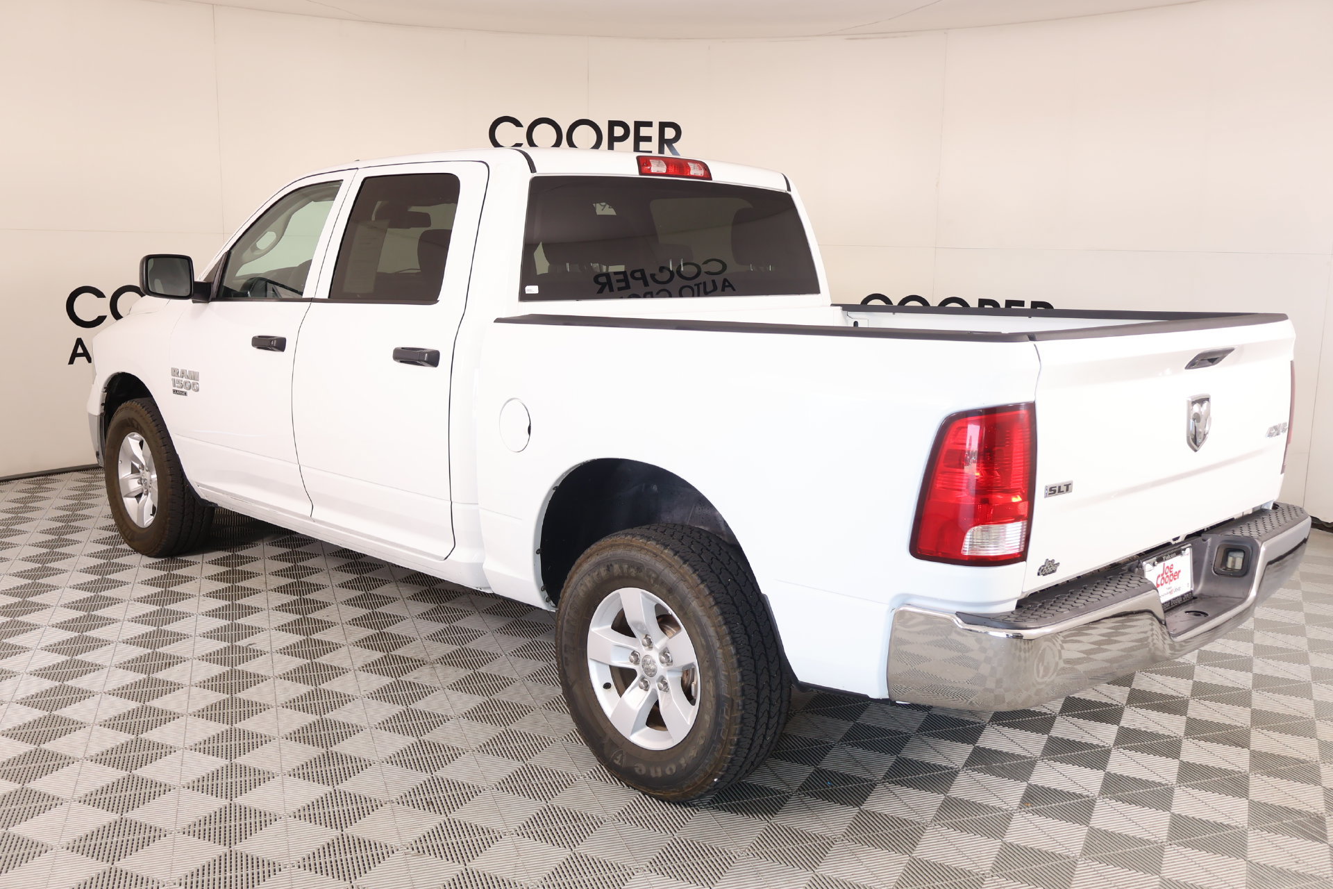 Used 2023 RAM 1500 Classic SLT w/ Electronics Group AWD/4WD image 21