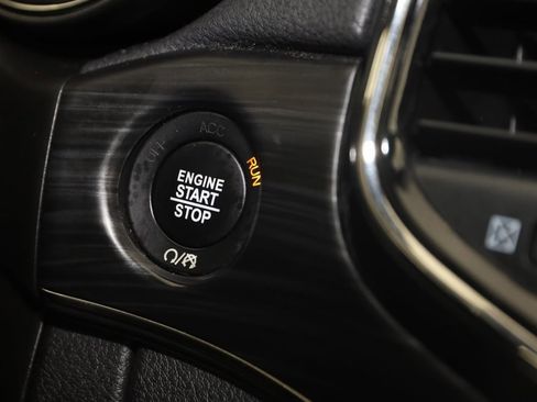 Used 2020 Jeep Grand Cherokee Limited X image 33