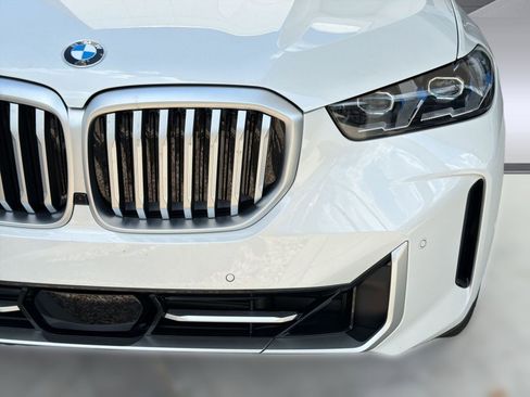 New 2026 BMW X5 xDrive40i AWD/4WD image 11