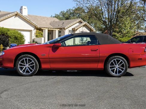 Used 2002 Chevrolet Camaro Z28 w/ SS Performance/Appearance Pkg RWD image 15