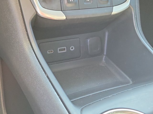 Used 2024 GMC Terrain SLE w/ Driver Convenience Package FWD image 28