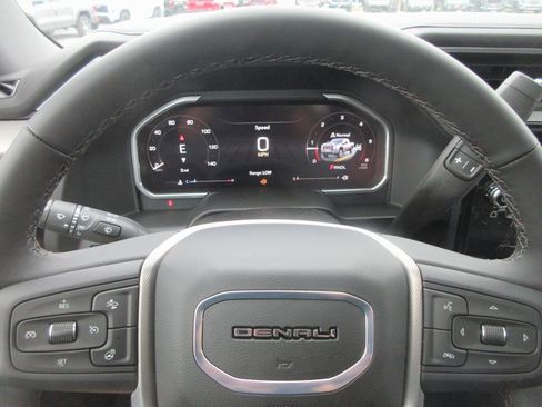 New 2026 GMC Sierra 2500 Denali w/ Denali Reserve Package image 19