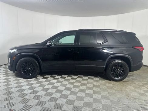 Used 2022 Chevrolet Traverse LT w/ Midnight/Sport Edition AWD/4WD image 4