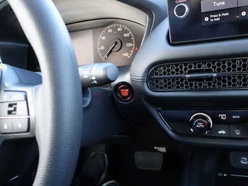 New 2026 Honda HR-V LX image 25