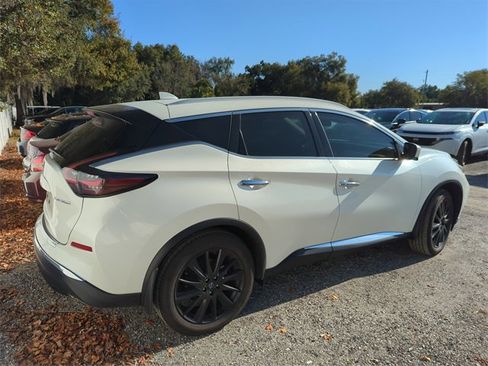 Used 2023 Nissan Murano Platinum w/ Cargo Package image 2