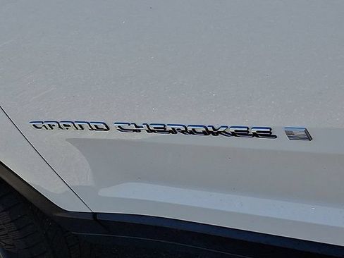 Used 2024 Jeep Grand Cherokee Limited 4xe AWD/4WD image 38