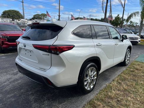 Used 2023 Toyota Highlander Limited AWD/4WD image 5
