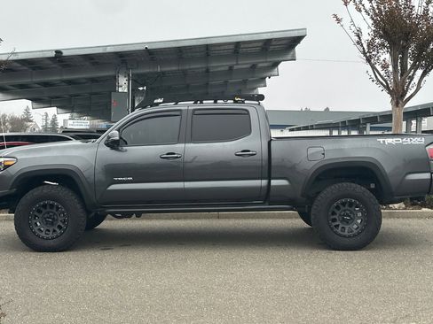 Used 2023 Toyota Tacoma SR5 image 7